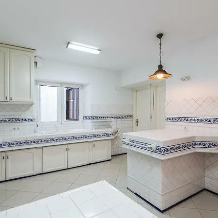 Casa Miraflores 3*