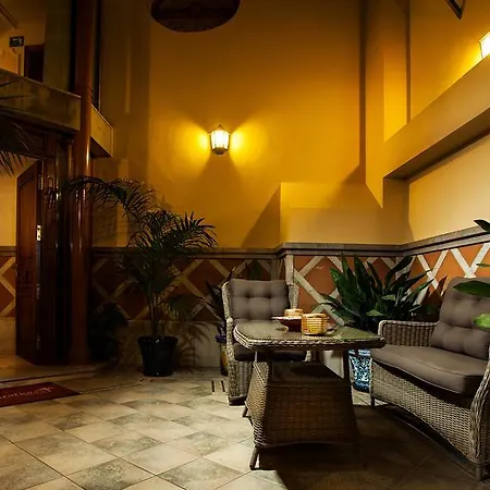 بيت ضيافة Casa Miraflores 3*